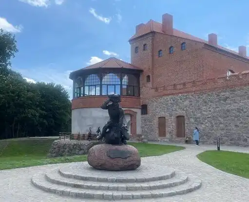замок Нойхаузен