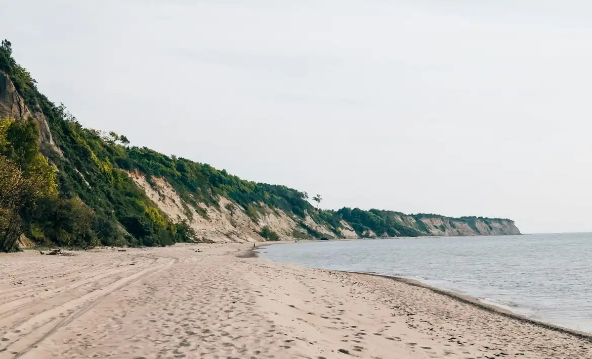 скалистый берег Донского