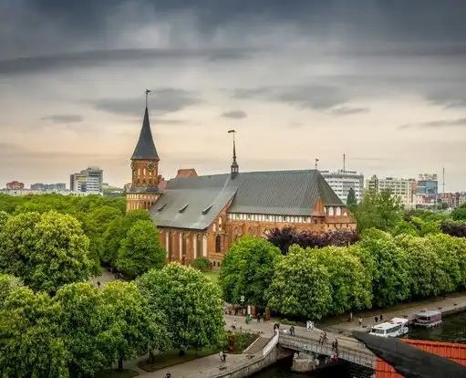 Калининград: город Канта и хомлинов