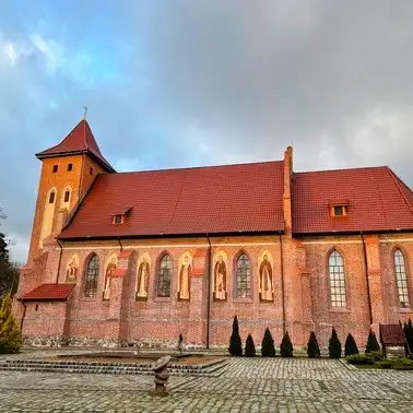 кирха Арнау