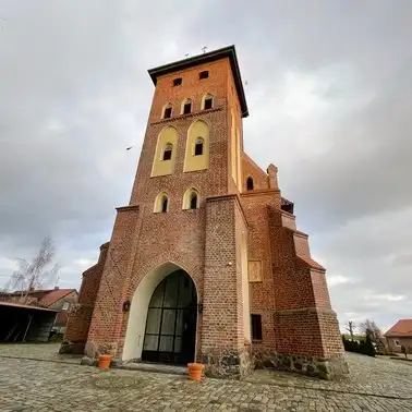 кирха Арнау