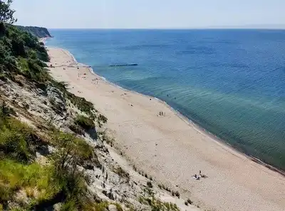 Пляж в поселке Донское